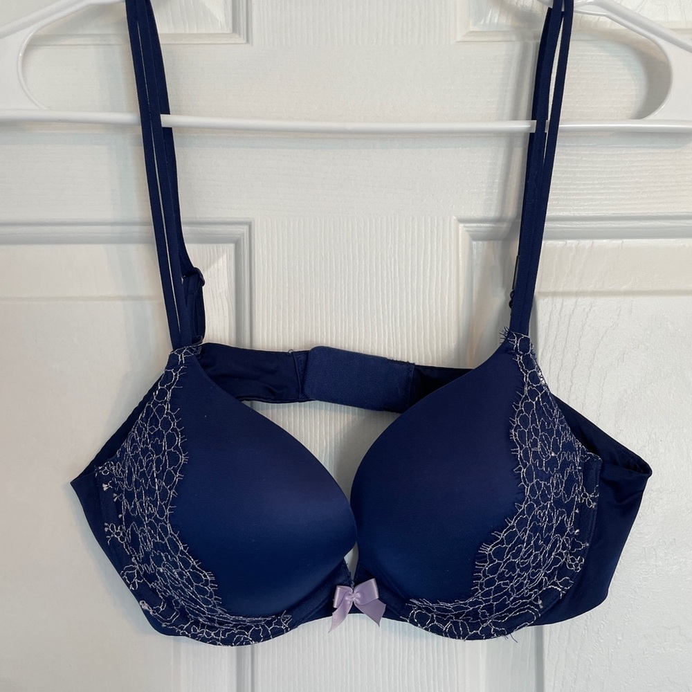 Victoria's Secret Navy Blue Lace Bra